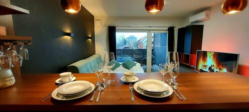 Apartments & Burgers REZIDENCA PIPANOVA, Забронировать Апарт-отель Апарт-отели Среднесловенского региона, Апарт-отель