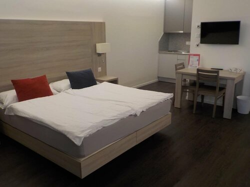 Wego Appart Hotel, Rezerwuj Hotel La Gruyere 