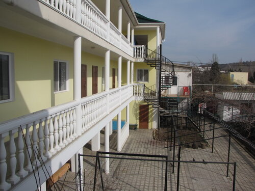 U Chizhika Living quarters, Book Hotel Sevastopol Sevastopol