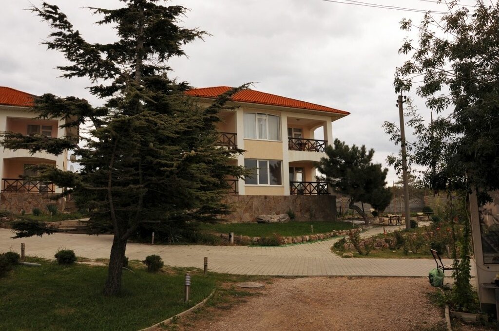 Яркий берег