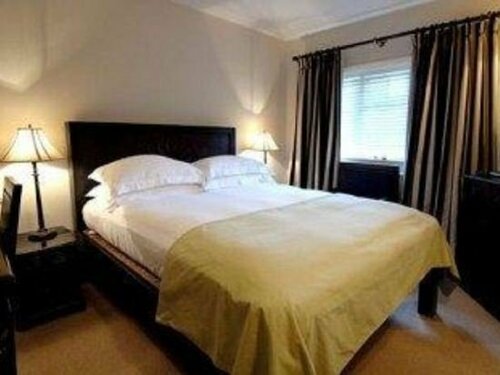 Elephant Hotel, Забронировать Отель Пенборн North Wessex Downs