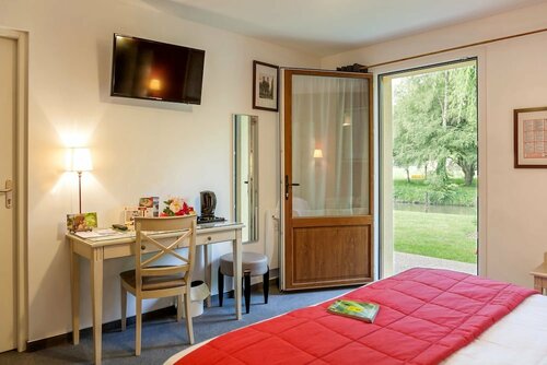 Auberge le petit pont, Rezerwuj Hostel Hotele w Kraj Loary z basenem, Basen