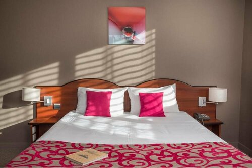 Hotel Les Mésanges, Book Hotel Hoteller i Rhône-Alps med parkering, Parkering