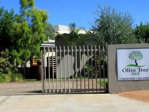 Olive Tree B&B, Забронировать Отель «постель и завтрак» Апингтон Augrabies Falls National Park, рядом с Kalahari Mall