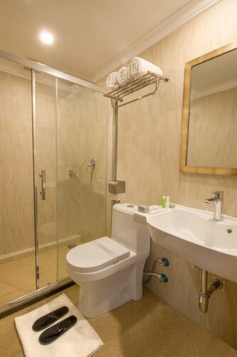 Crown Valley Resorts, Забронировать Отель Отели штата Кералы 4 звезды, 4*