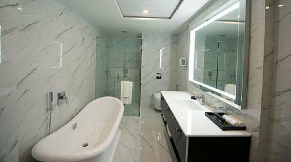 Faletti’s Hotel