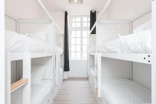 Le Couvent Hostel, Book Hostel / Vandrerhjem Hoteller i Carcassonne med pool, Swimmingpool
