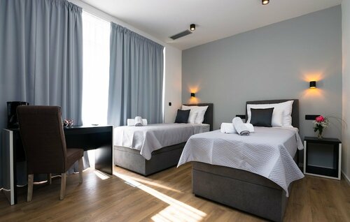 Sky & Sun Luxury Rooms with private parking in the garage, จอง ที่พักพร้อมอาหารเช้า ซาดาร์ Zadar County