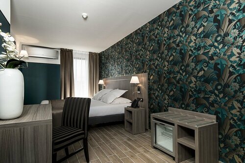 Unique Hotel & Residence, Reservar Hotel Saint-Raphael Mimosa Road