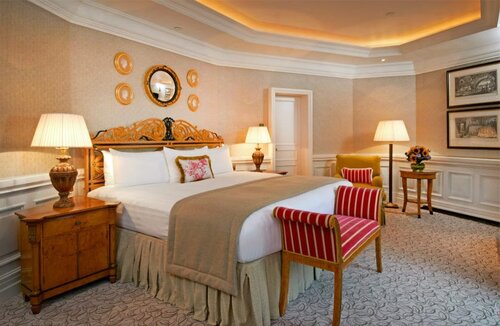 London Hilton on Park Lane, Забронировать Отель Отели Большого Лондона с бассейном, Бассейн