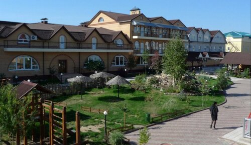 Begushchaya po volnam, Rezerwuj Hotel Zhemchuzhnyy Shirinsky Rayon