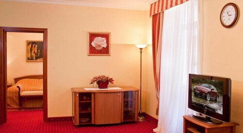 Отель Корона, Забронировать Отель Кисловодск Кавминводы, рядом с Курортный парк