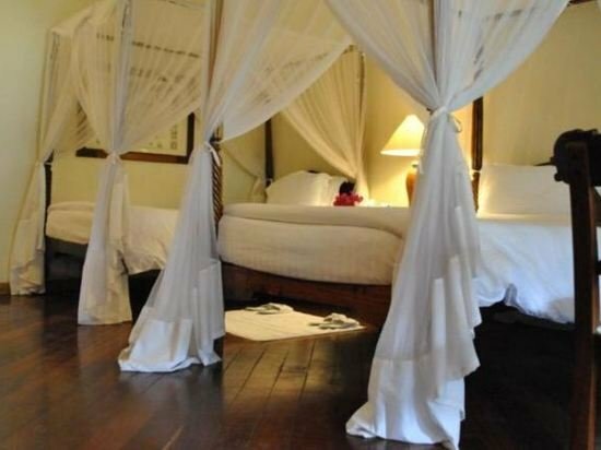 Safari Park Hotel
