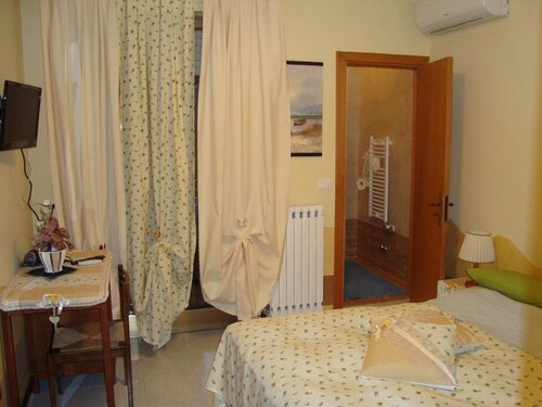 B&B Casa Ferrara, Забронировать Отель «постель и завтрак» Отели Монополей с парковкой, Парковка