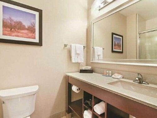 La Quinta Inn & Suites by Wyndham Luling, Boek Hotel Luling 