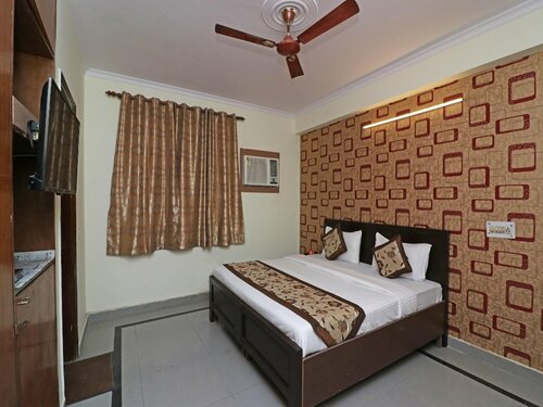 Capital O 12722 Hotel Kiara Inn, Забронировать Отель Отели Нойда 3 звезды, 3*