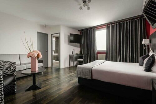 Le Chateaubriand, Buchen Sie Hotel Brunehamel Frankreich