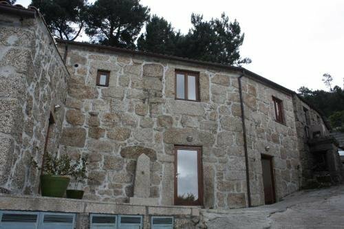Casas do Soito, Забронировать Отель Сея 