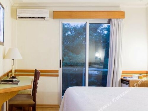 Hotel Bella Italia, Забронировать Отель Foz do Iguacu City Centre Фос-ду-Игуасу