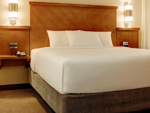 Hyatt Place Tempe Phoenix Airport, Забронировать Отель Пруд в Темпе Phoenix Metropolitan Area