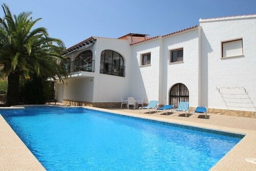Villa Sara by Abahana Villas, Забронировать Вилла Отели Кальпе с бассейном, Бассейн