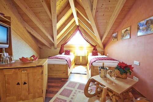 Hotel Weisser Bär, Забронировать Отель СПА-отели Мюльхайм, SPA-услуги