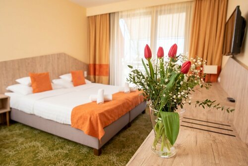 Margareta Hotel, Забронировать Отель Отели Балатонфюред 3 звезды, рядом с Balatonfüred train station, 3*