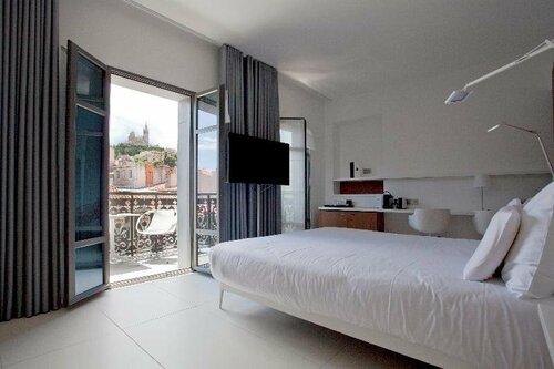 Hotel C2, Забронировать Отель Кастеллан и Префе 
