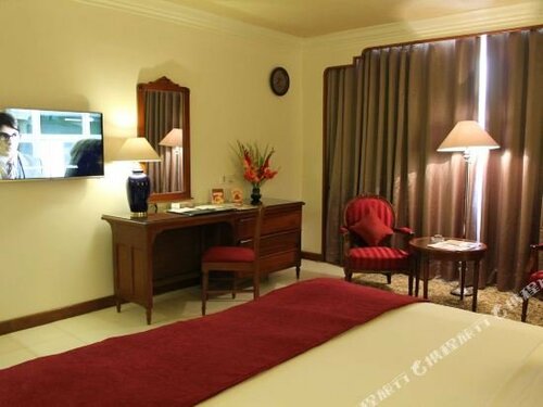 Regent Plaza Hotel, Prenota Hotel Hotel a Karachi con parcheggio, Parcheggio