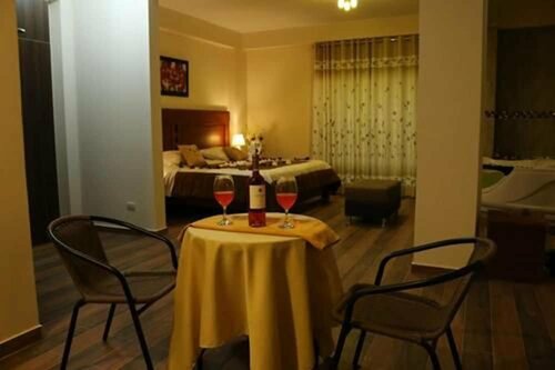 hotel el parral suite, Book Hotel Hotels in Ica with a Pool, Swimming Pool