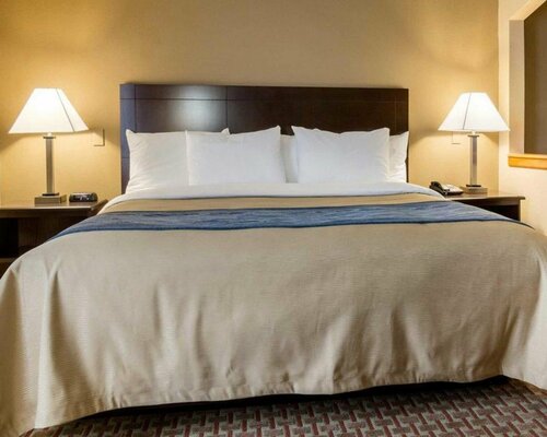 Quality Inn I-70 Near Kansas Speedway, Забронировать Отель Канзас-Сити Канзас