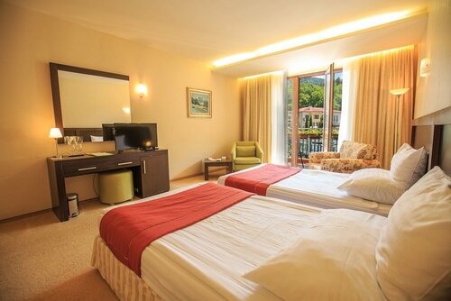 Pirin Park Hotel, Забронировать Отель Отели области Благоевград с парковкой, Парковка
