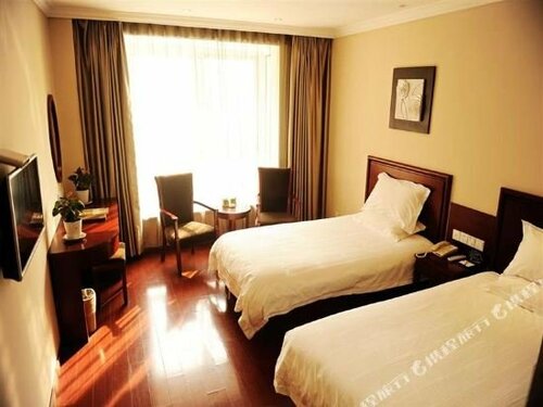 GreenTree Inn Yingtan Bus Station Express Hotel, Rezerwuj Hotel Hotele 3-gwiazdkowe w Yingtan, 3*