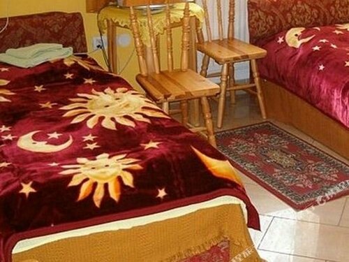 Hotel Daisy Budget, Забронировать Отель Отели Звежинец с парковкой, Парковка