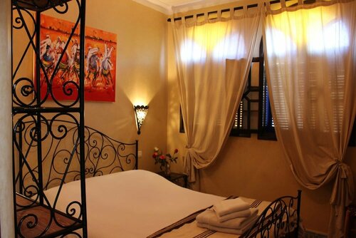 Riad Salmiya Dune, Rezervați Hotel Hoteluri în Marrakech-Tensift-Haouz cu parcare, Parcare