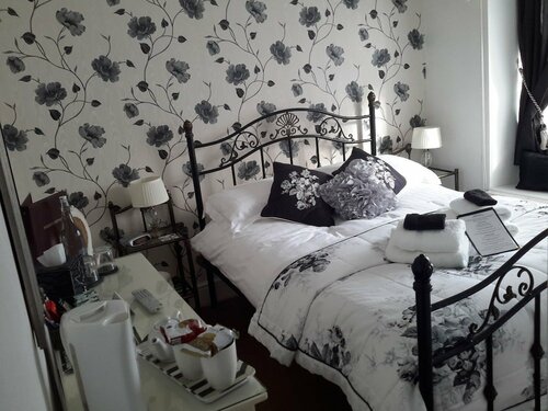Rosebud Cottage Guest House, Rezervați Pensiune Pensiuni în Merseyside, Pensiune
