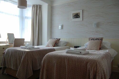 Tregenna Guest House, Забронировать Гостевой дом Гостевые дома Фалмут, рядом с Пляж Флашинг, Гостевой дом