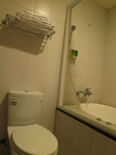 Tanhui Modern Hotel, Забронировать Отель Недорогие отели Ючи, рядом с Озеро Солнца и Луны, недорого