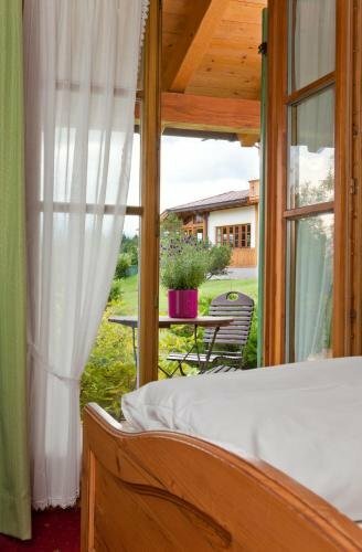 Landhotel zum Bad, Book Hotel Kruen Bavaria