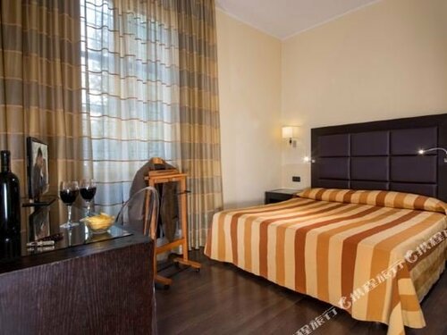 Hotel Buenos Aires, Забронировать Отель Номентано Рим, рядом с Площадь Фьюме