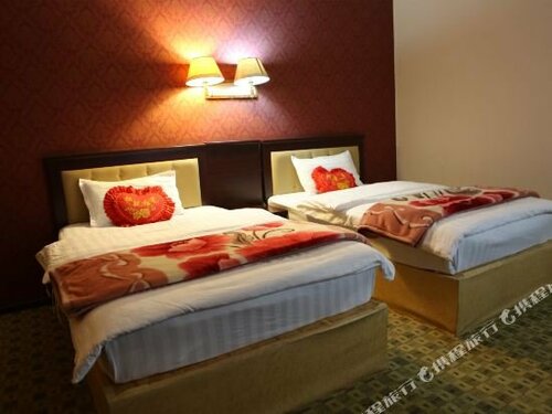 Shangri-la Ziyouxing Hotel, Rezerwuj Hotel Hotele w Yunnan z parkingiem, Parking
