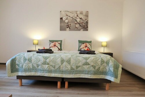 De Kan Hoeve appartementen, Rezerwuj Bed and Breakfast Hotele 4-gwiazdkowe w Fryzja, 4*
