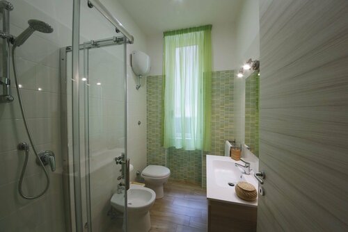 B&B Residenza Alba, Забронировать Отель «постель и завтрак» Моло Беверелло Неаполь, рядом с Площадь Пьяцца-Беллини