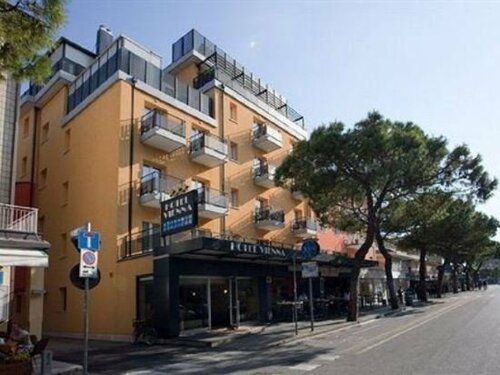 Hotel Vienna, Prenota Hotel Hotel a Veneto con piscina, Piscina