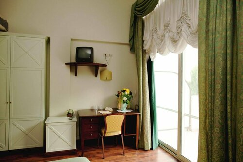 Hotel Des Reves - Al Poggio di Casalucense, Book Hotel Sant'Elia Fiumerapido 