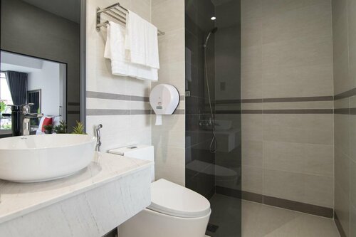 Bin Bin Hotel 7 - Near TON DUC THANG University, Забронировать Отель Район 7 провинция Хошимин