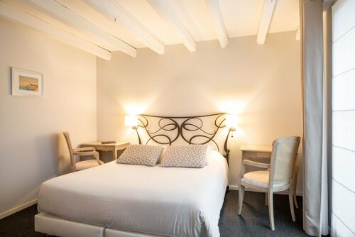 Hôtel Briketenia, Забронировать Отель Отели French Basque Country с парковкой, Парковка
