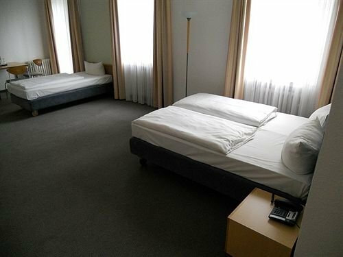 KEMPE Komfort Hotel, Забронировать Отель Флигерн Дюссельдорф