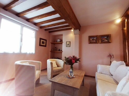 Le Clos de la Barre - Maison de charme au calme -à 10 min des plages du Débarquement - petit-déjeuner maison, Забронировать Отель «постель и завтрак»  