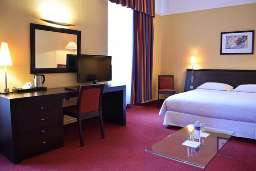 Hôtel de lAbbaye des Prémontrés, Reserva ahora Hotel Hoteles en Lorena con aparcamiento, Aparcamiento